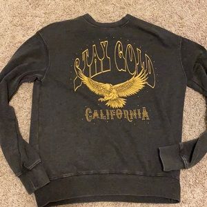 fits like it’s a MEDIUM.